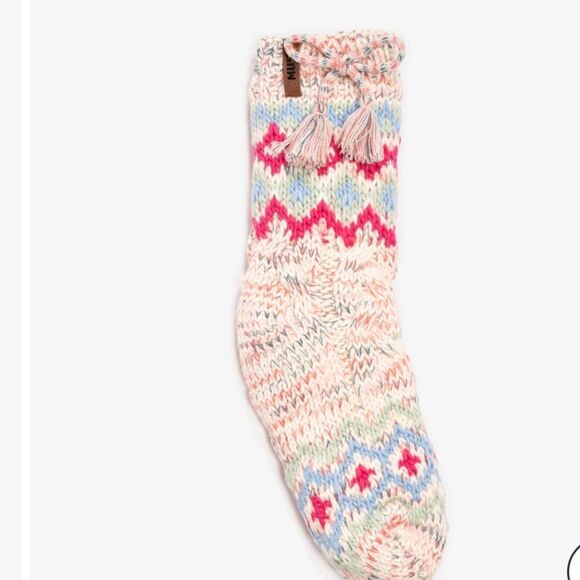 MUK LUKS BUNDLE Two pair of Women's Cottage Faux Fur Crew Socks, Size 6-10, NWT - Picture 4 of 12